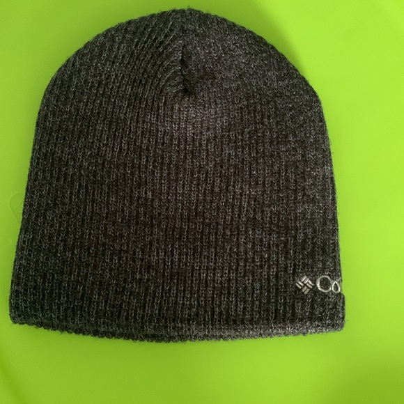 Columbia winter hat new without tags. Never worn - Picture 2 of 4